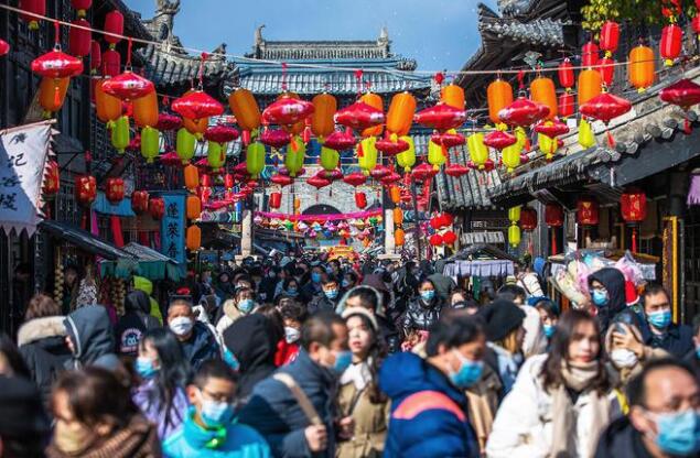 春节消费火热强劲，消费市场复苏可期(图1)